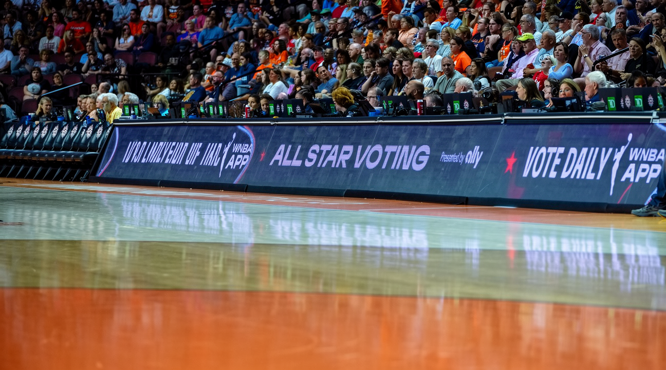 非凡体育入口 - WNBA 全明星选秀花絮：Weatherspoon 与 Cooper 选边，Bueckers 与 Clark 成焦点 - 非凡体育